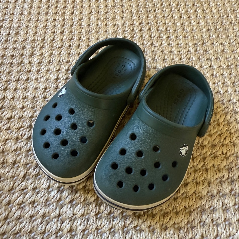CROCS Kids Dark Green Water Shoes